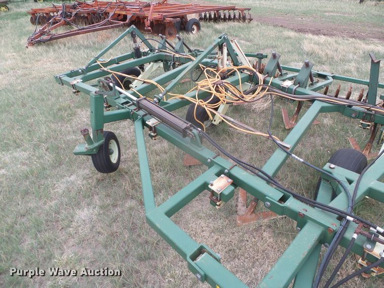 image for item DI5572 QuinStar Fallow Master II  field cultivator