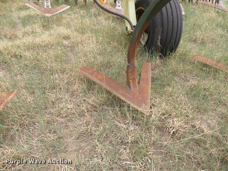 image for item DI5572 QuinStar Fallow Master II  field cultivator
