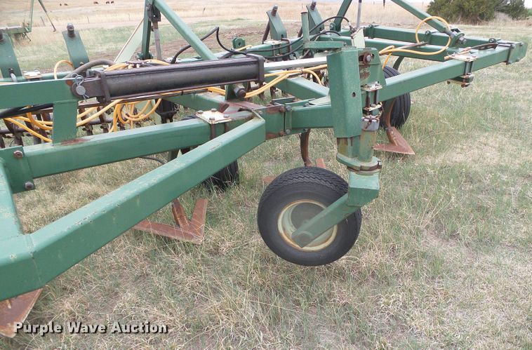 image for item DI5572 QuinStar Fallow Master II  field cultivator