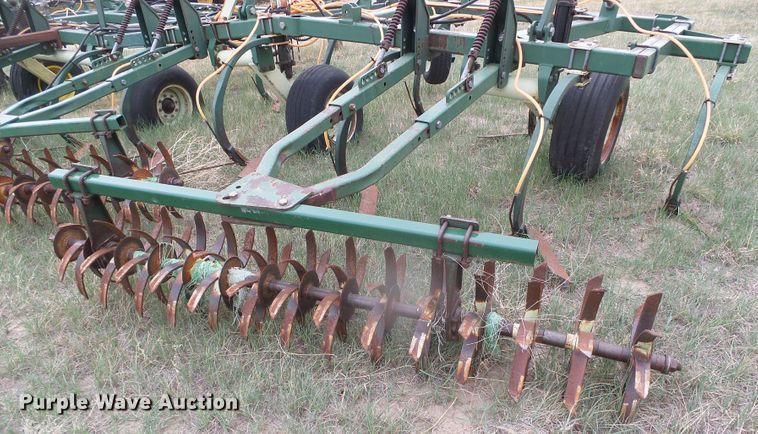 image for item DI5572 QuinStar Fallow Master II  field cultivator