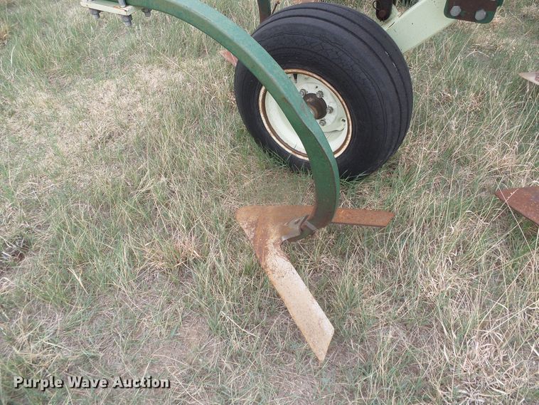 image for item DI5572 QuinStar Fallow Master II  field cultivator