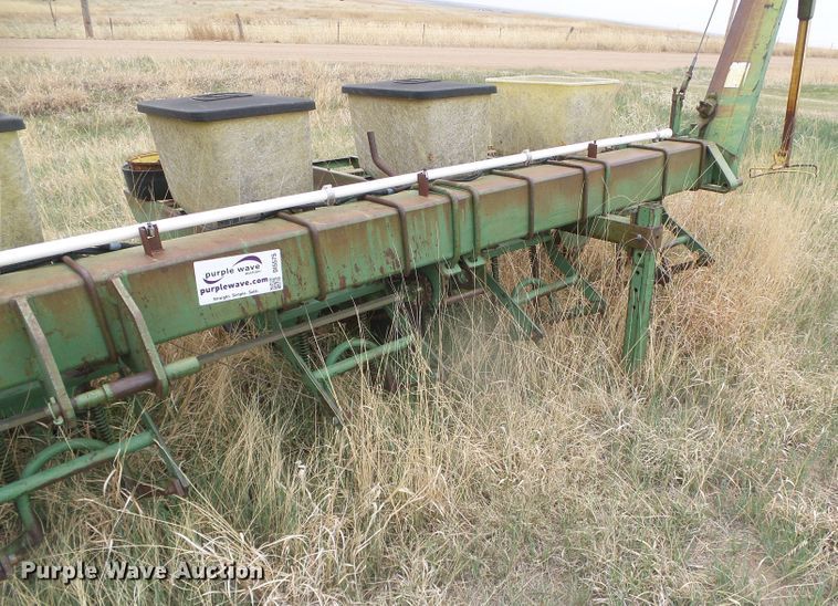 image for item DI5575 John Deere P7100  planter