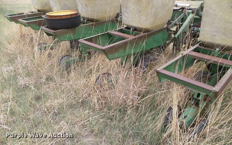 image for item DI5575 John Deere P7100  planter