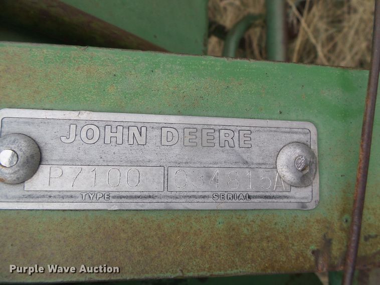 image for item DI5575 John Deere P7100  planter