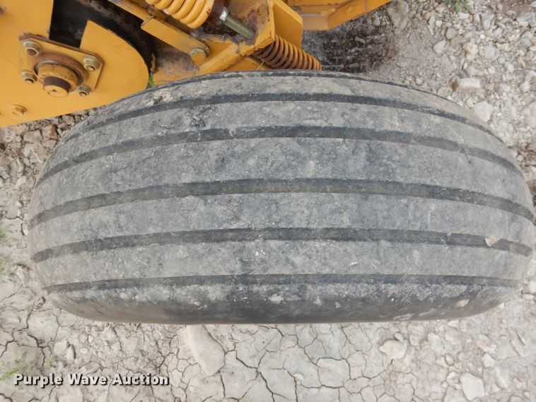 image for item DI6529 1998 Vermeer 504L  round baler