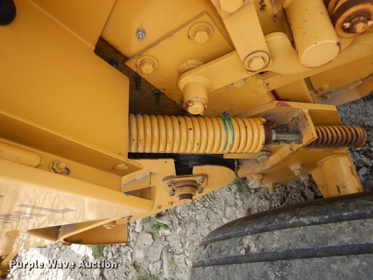 image for item DI6529 1998 Vermeer 504L  round baler