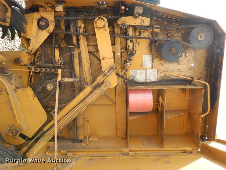 image for item DI6529 1998 Vermeer 504L  round baler