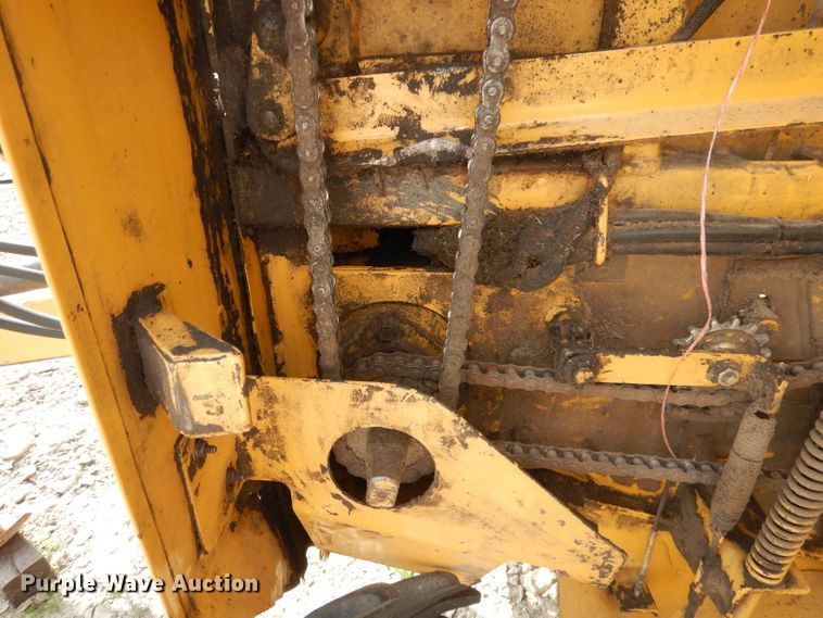 image for item DI6529 1998 Vermeer 504L  round baler