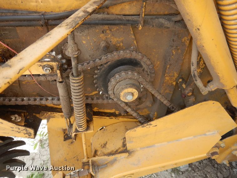 image for item DI6529 1998 Vermeer 504L  round baler