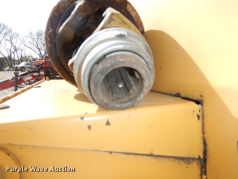 image for item DI6529 1998 Vermeer 504L  round baler