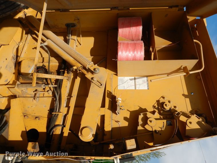 image for item DI6529 1998 Vermeer 504L  round baler