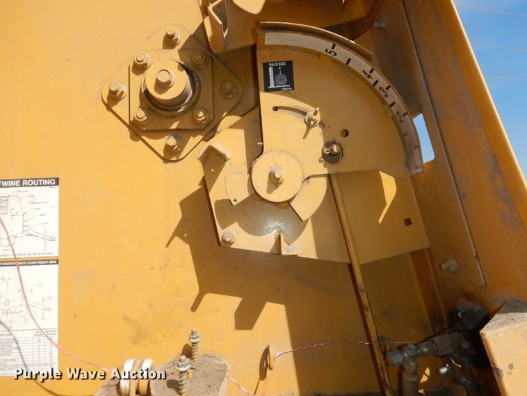 image for item DI6529 1998 Vermeer 504L  round baler