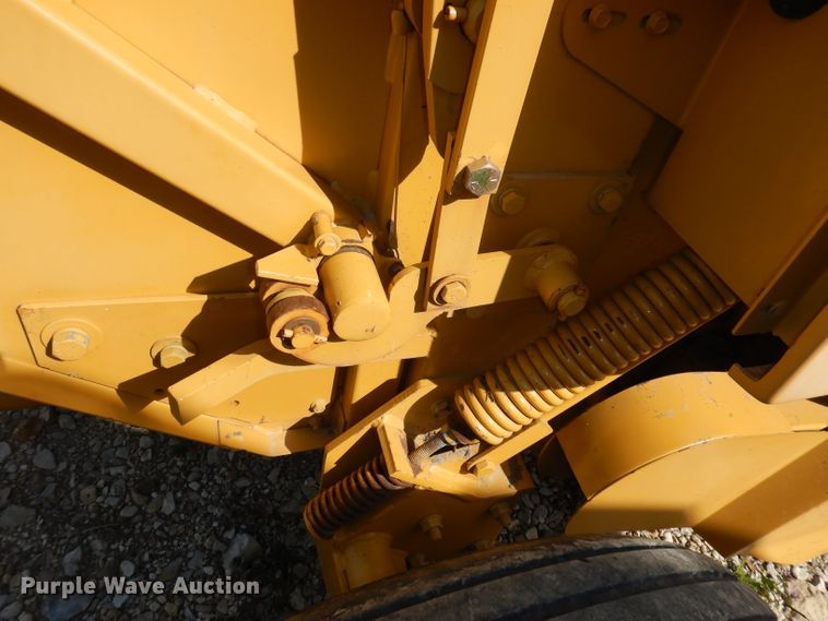 image for item DI6529 1998 Vermeer 504L  round baler