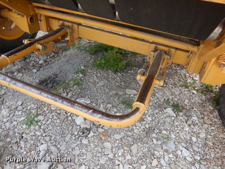 image for item DI6529 1998 Vermeer 504L  round baler