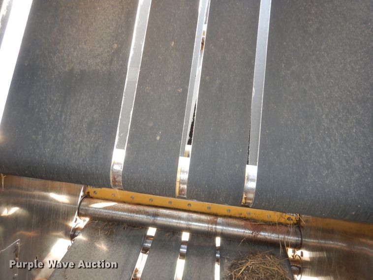 image for item DI6529 1998 Vermeer 504L  round baler