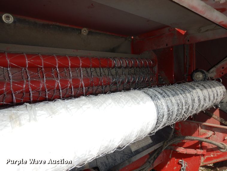 image for item DI6530 2012 New Holland BR7090  round baler