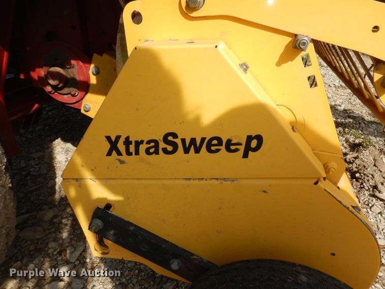 image for item DI6530 2012 New Holland BR7090  round baler