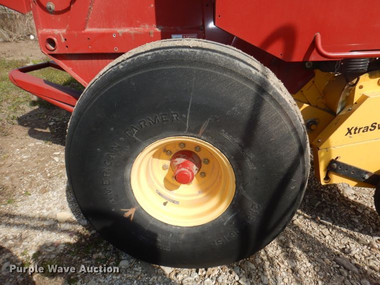 image for item DI6530 2012 New Holland BR7090  round baler