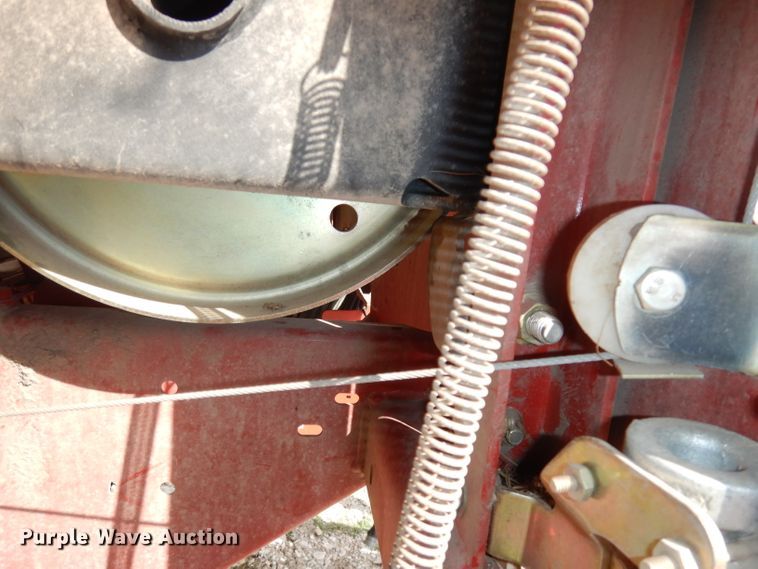 image for item DI6530 2012 New Holland BR7090  round baler