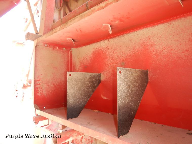 image for item DI6530 2012 New Holland BR7090  round baler