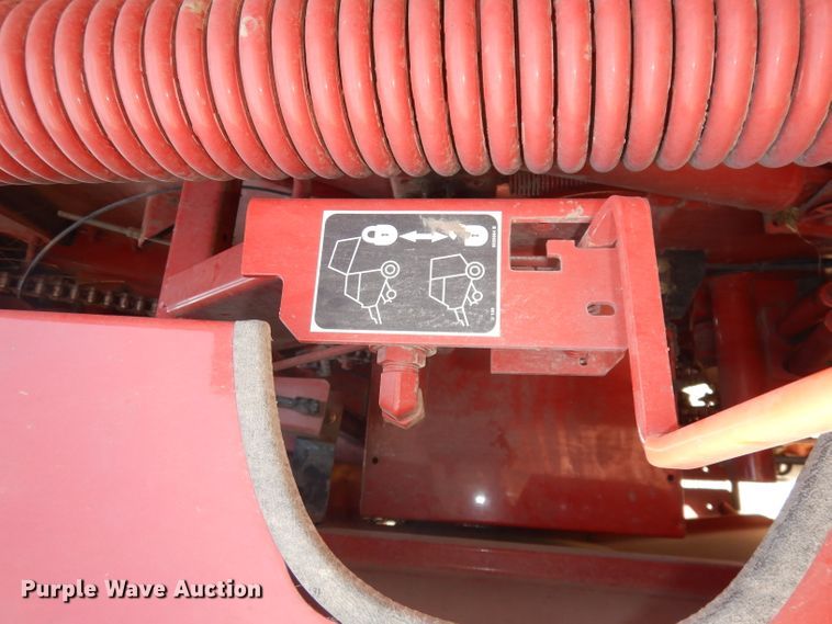 image for item DI6530 2012 New Holland BR7090  round baler