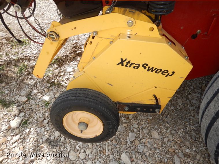 image for item DI6530 2012 New Holland BR7090  round baler