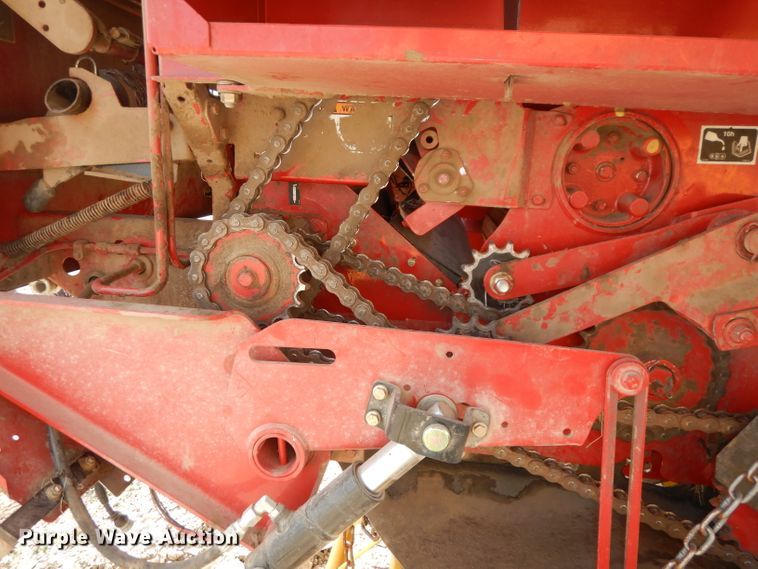 image for item DI6530 2012 New Holland BR7090  round baler