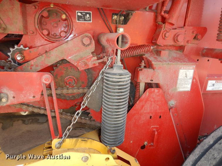 image for item DI6530 2012 New Holland BR7090  round baler