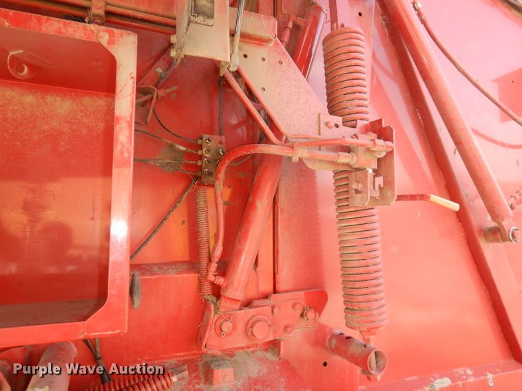 image for item DI6530 2012 New Holland BR7090  round baler