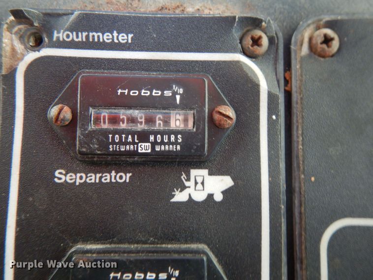 image for item DJ0769 Gleaner M2  combine