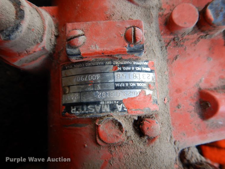 image for item DJ0769 Gleaner M2  combine