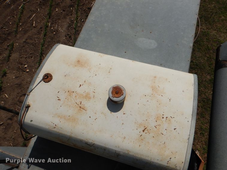 image for item DJ0769 Gleaner M2  combine