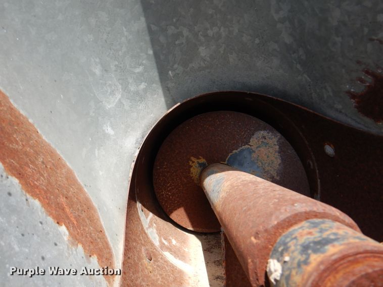 image for item DJ0769 Gleaner M2  combine