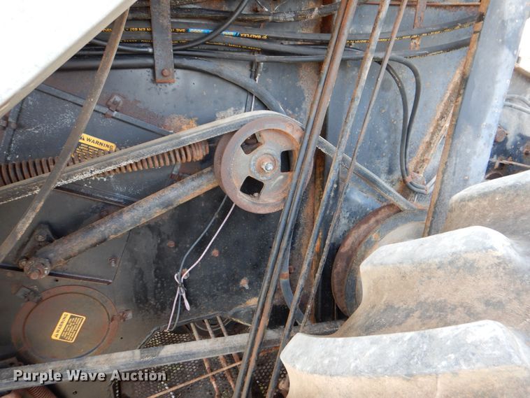 image for item DJ0769 Gleaner M2  combine