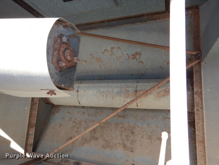 image for item DJ0769 Gleaner M2  combine