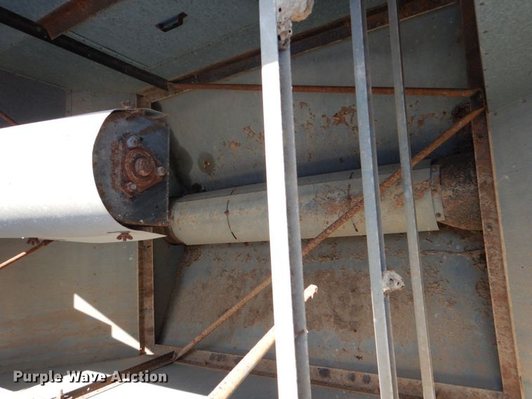 image for item DJ0769 Gleaner M2  combine