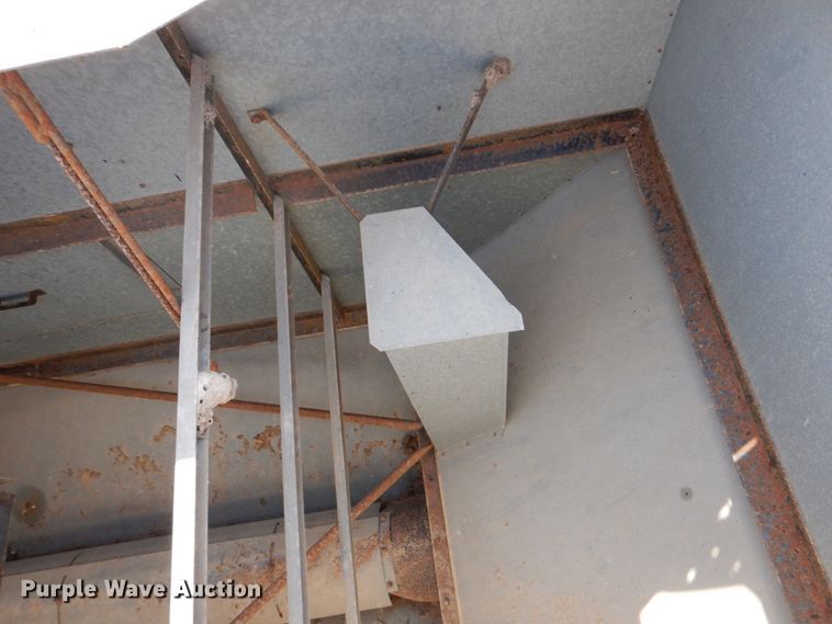 image for item DJ0769 Gleaner M2  combine