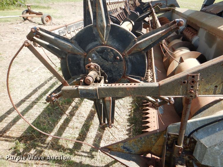 image for item DJ0769 Gleaner M2  combine