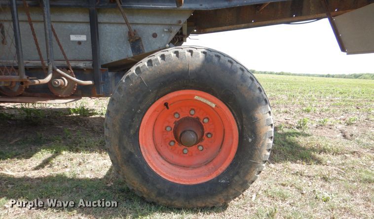 image for item DJ0769 Gleaner M2  combine