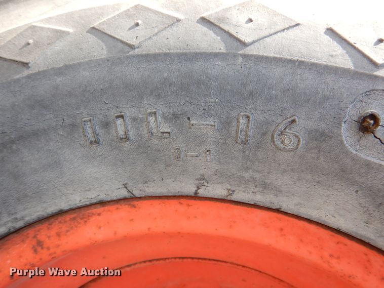 image for item DJ0769 Gleaner M2  combine