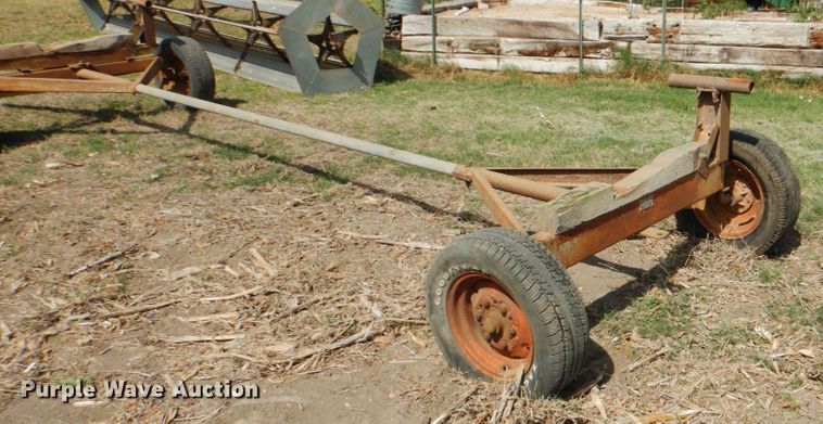 image for item DJ0769 Gleaner M2  combine