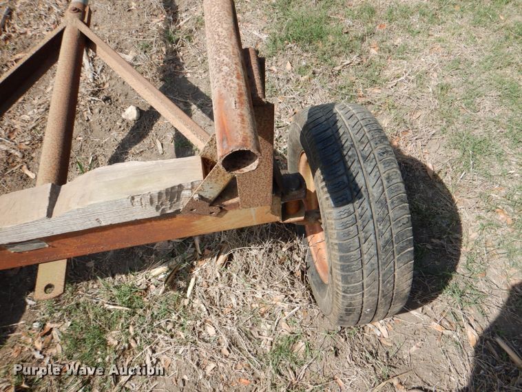 image for item DJ0769 Gleaner M2  combine