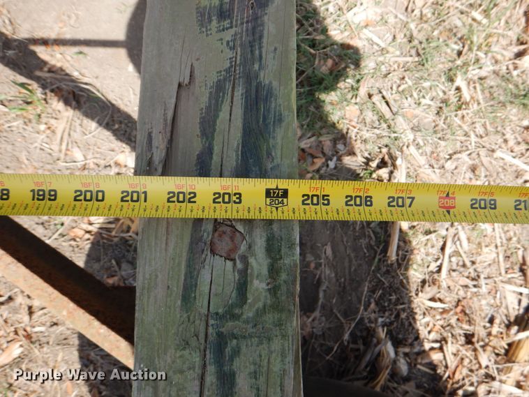 image for item DJ0769 Gleaner M2  combine