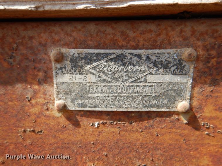 image for item DJ0769 Gleaner M2  combine