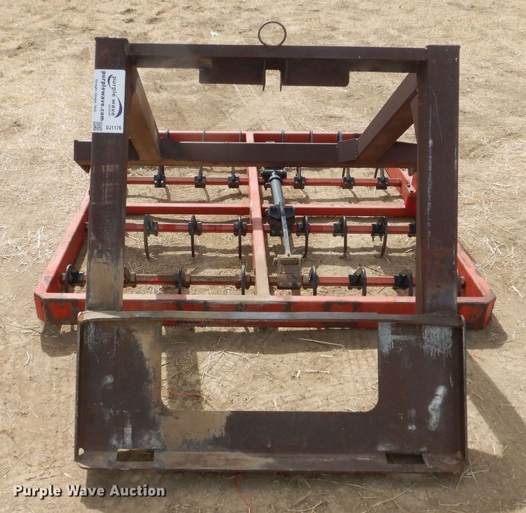 image for item DJ1176 Steffen Systems 055 skid steer bale grapple