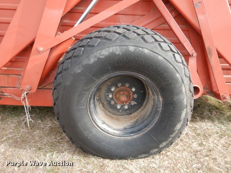 image for item DJ1189 Hesston hay bale stacker