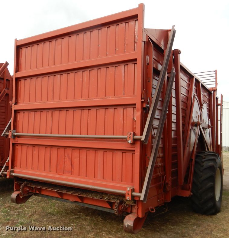 image for item DJ1190 Hesston hay bale stacker