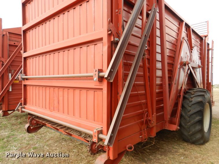 image for item DJ1190 Hesston hay bale stacker