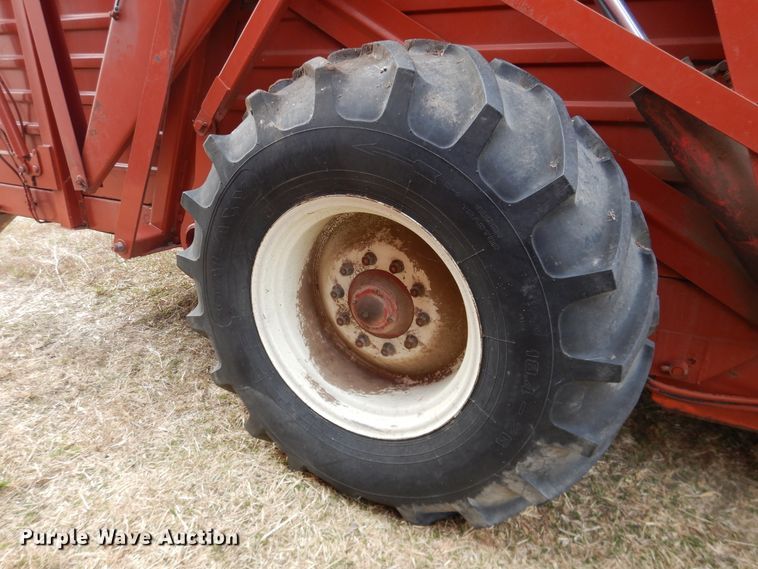 image for item DJ1190 Hesston hay bale stacker
