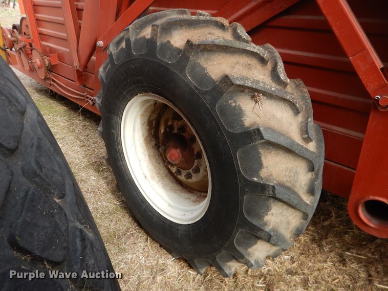 image for item DJ1190 Hesston hay bale stacker